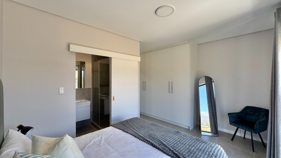 2 Bedroom Property for Sale in Whispering Pines Western Cape